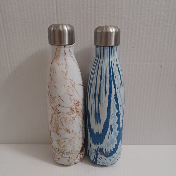 BUNDLE LOT OF (2) S' WELL WATER BOTTLES - Picture 9 of 13